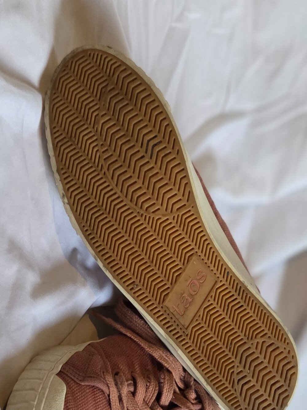 Taos One Vision Canvas Sneakers - Terracotta sz 9